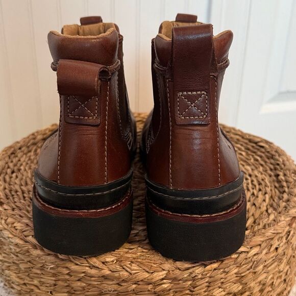 Clark’s Men's Brown Leather Boots - 8 - Picture 4 of 9